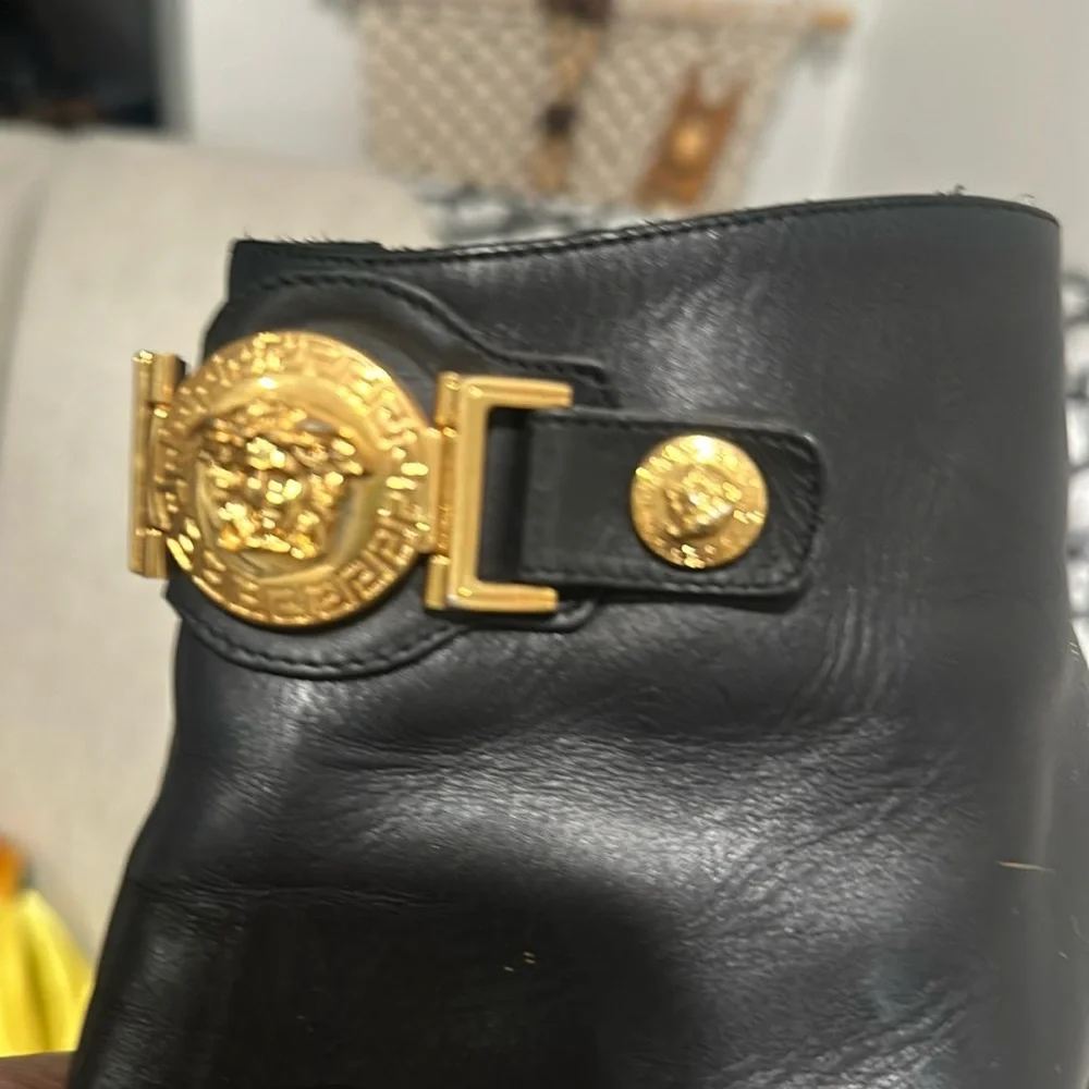 Versace boots - Picture 4 of 4